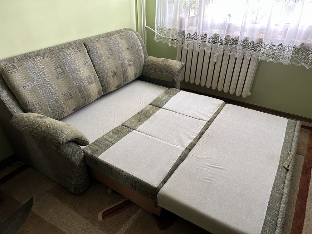 Używana sofa 3-osobowa, rozkładana z funkcją spania