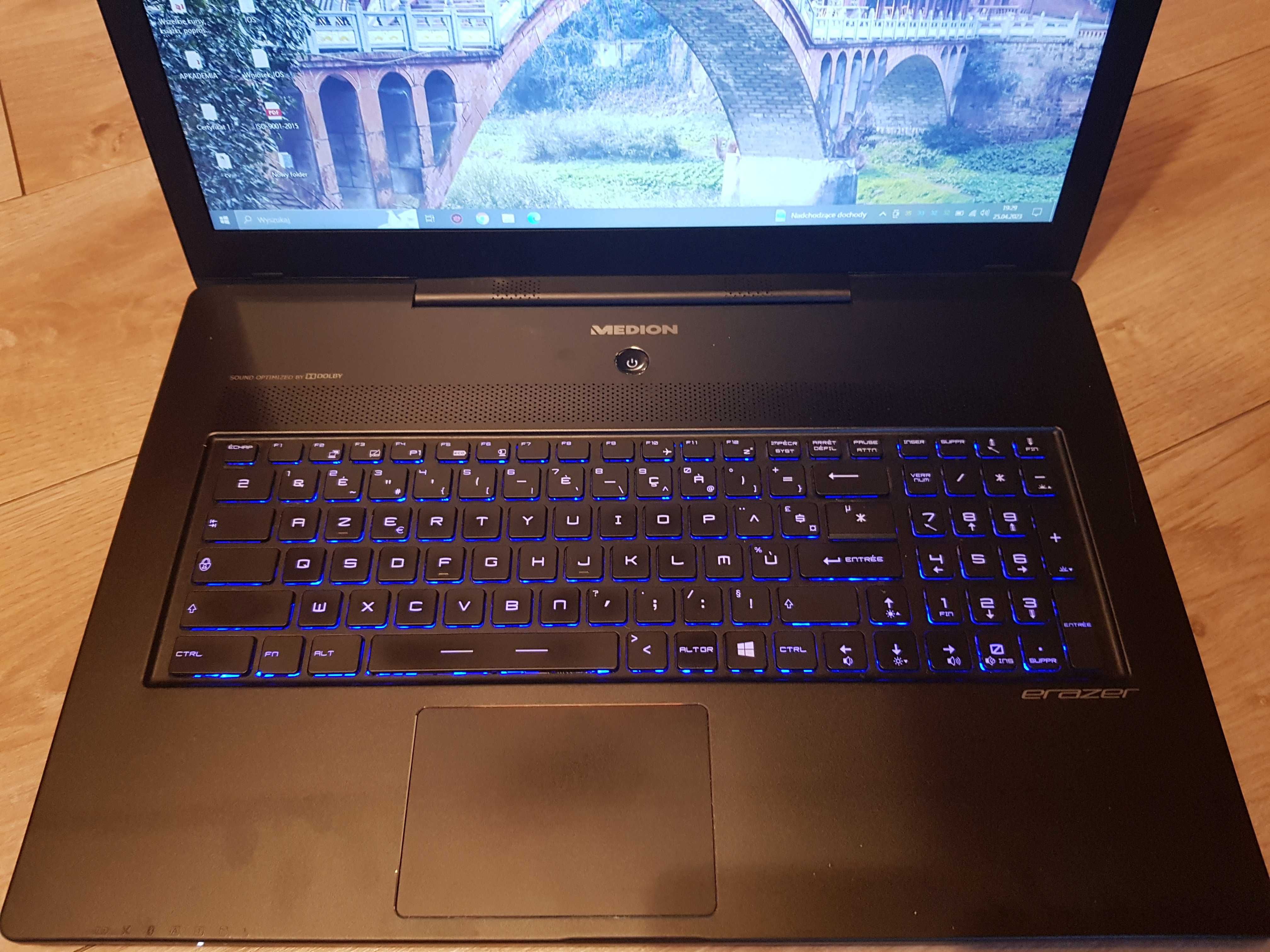 Laptop GAMINGOWY Medion Erazer X7613 slim i7-4710HQ (17.3") GTX 860M