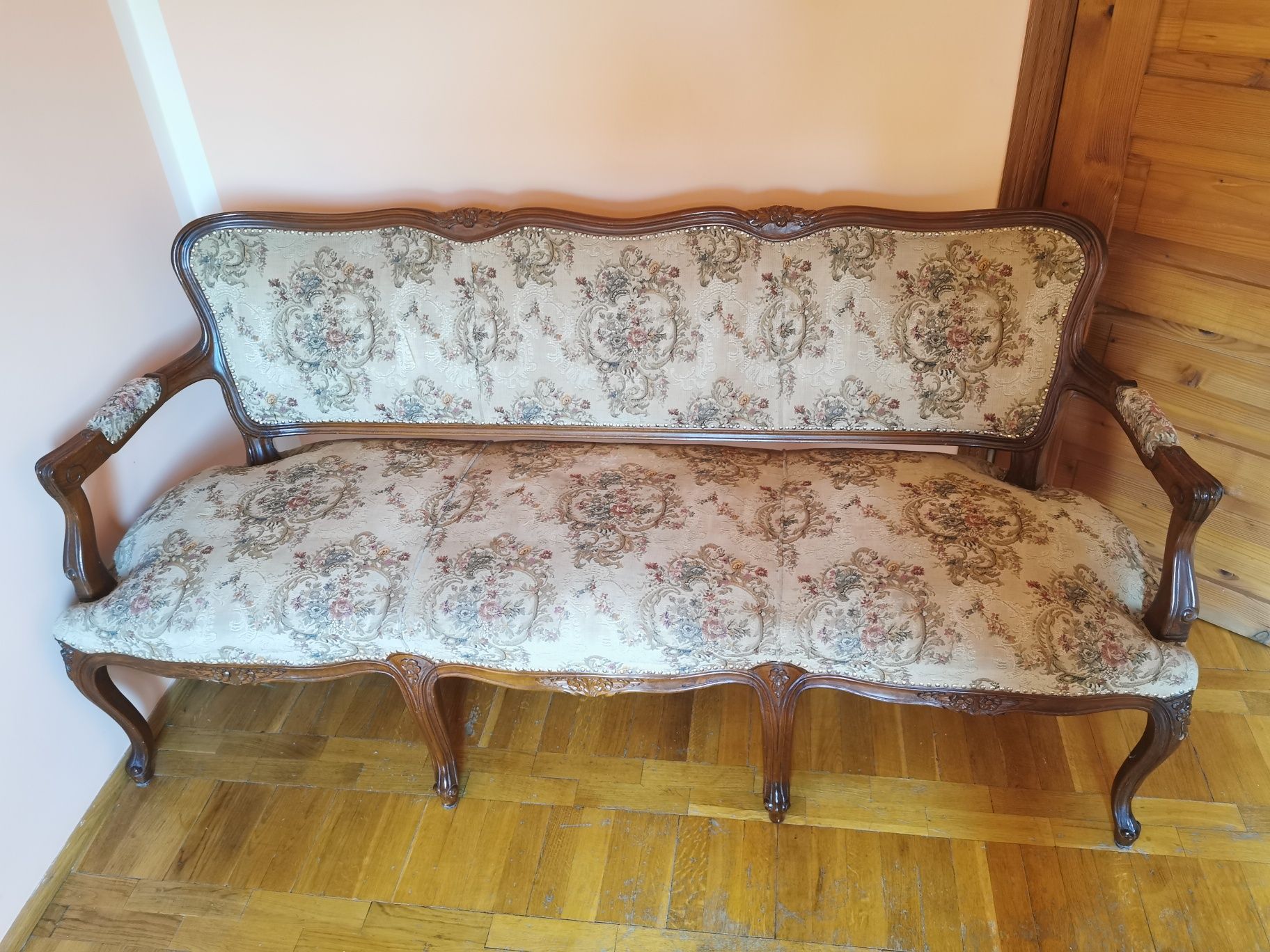 Zestaw mebli w stylu Ludwika XV - sofa i dwa krzesła - elegancki kompl