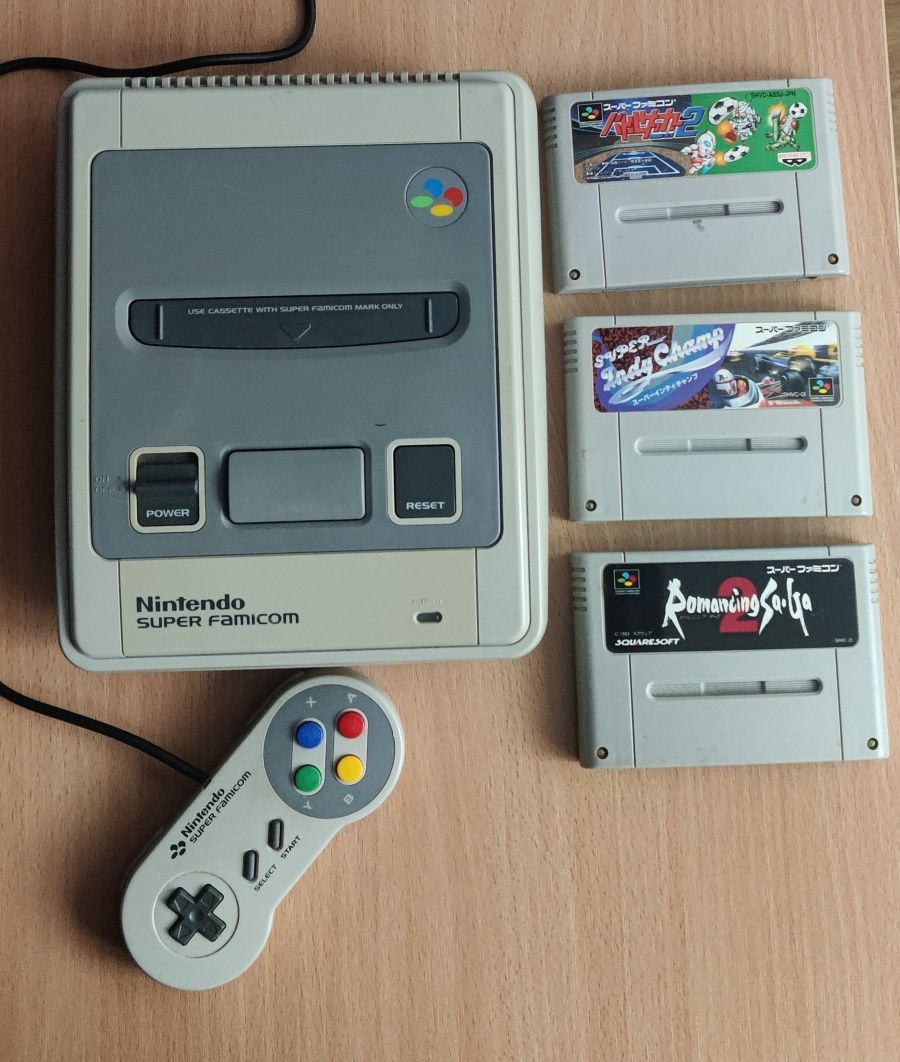Консоль Super Nintendo Famicom (Японія) + 1 геймпад + 3 картріджа