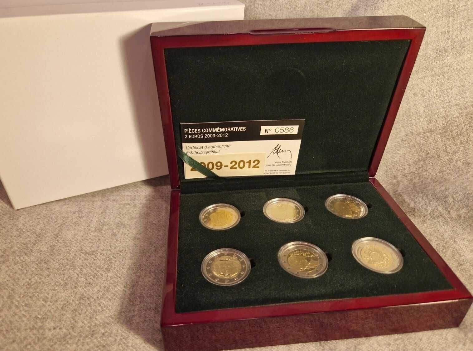 Caixa de moedas comemorativas proof do Luxemburgo dos anos 2009 a 2012