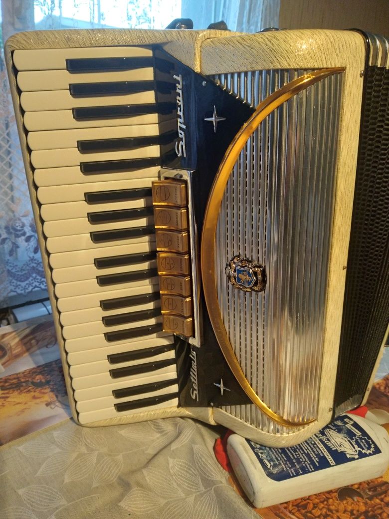 Akordeon SETTIMIO SOPRANI 120basów
