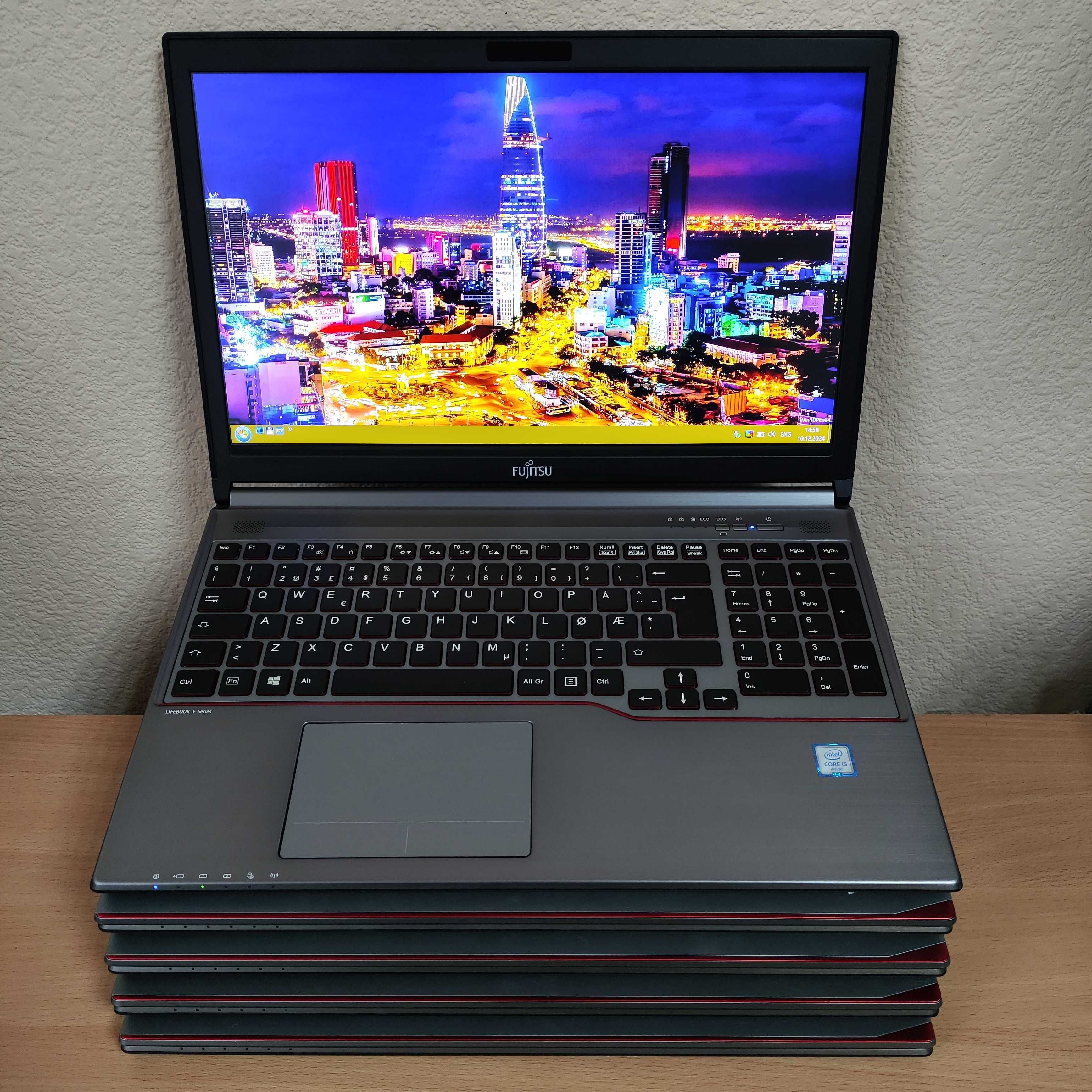 Ноутбук Fujitsu E756 15.6 FullHD/IPS i5 6300U/8Gb DDR4/256SSD/HD520