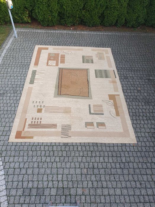 Dywan do salonu lub pokoju