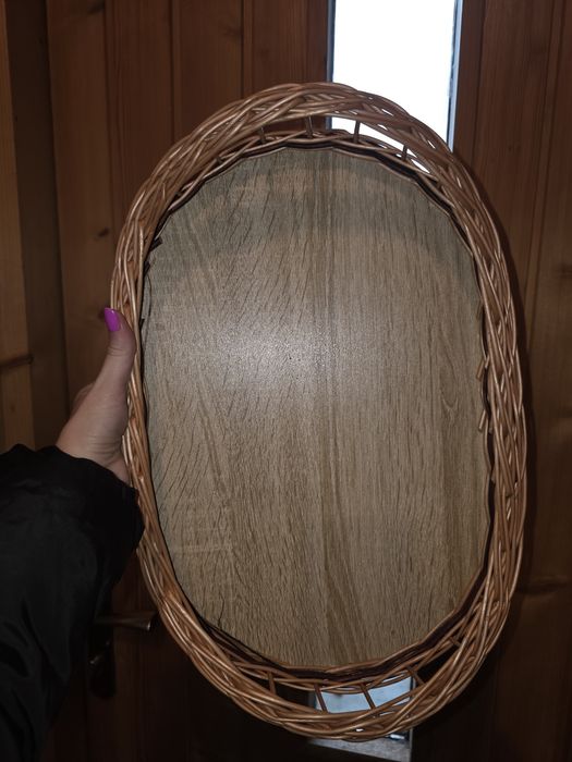 Tacka do serwowania wiklinowa ręcznie robiona