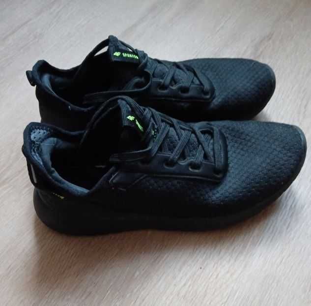 Buty 4F czarne rozmiar 38 lato sneakersy