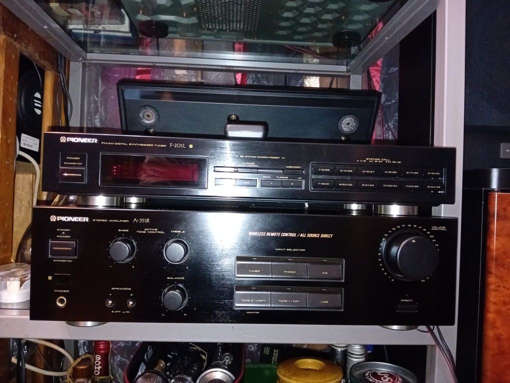 Amplificador da Pionner modelo A351R com sintonizador Pionner