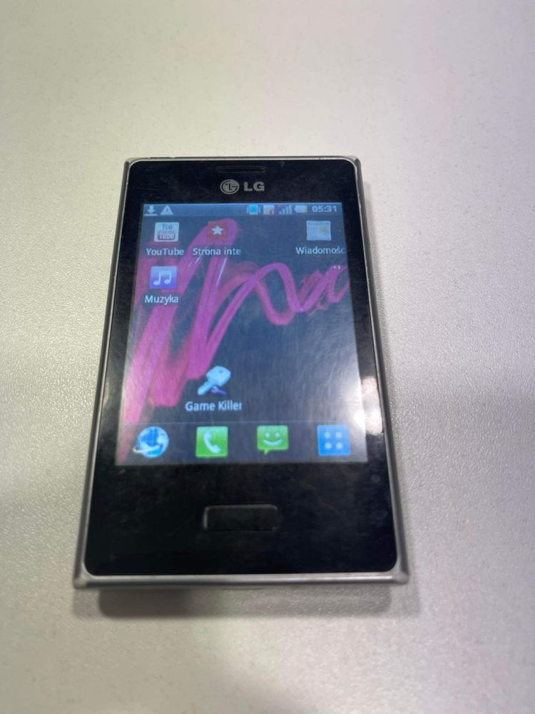 Telefon sprawny lg l3