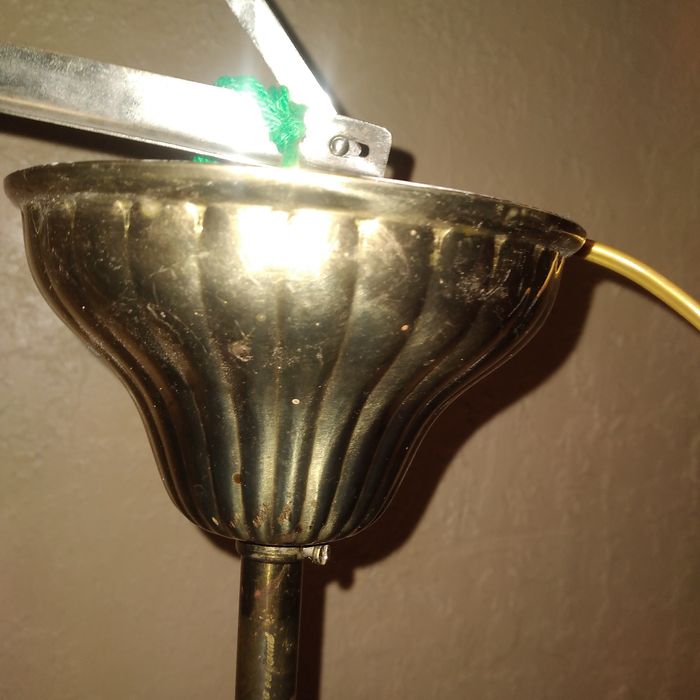 Бронзовая люстра        .