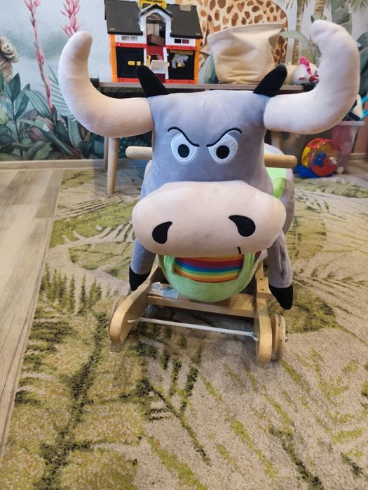 Bujak jeżdzik kołyska byk zabawka na biegunach