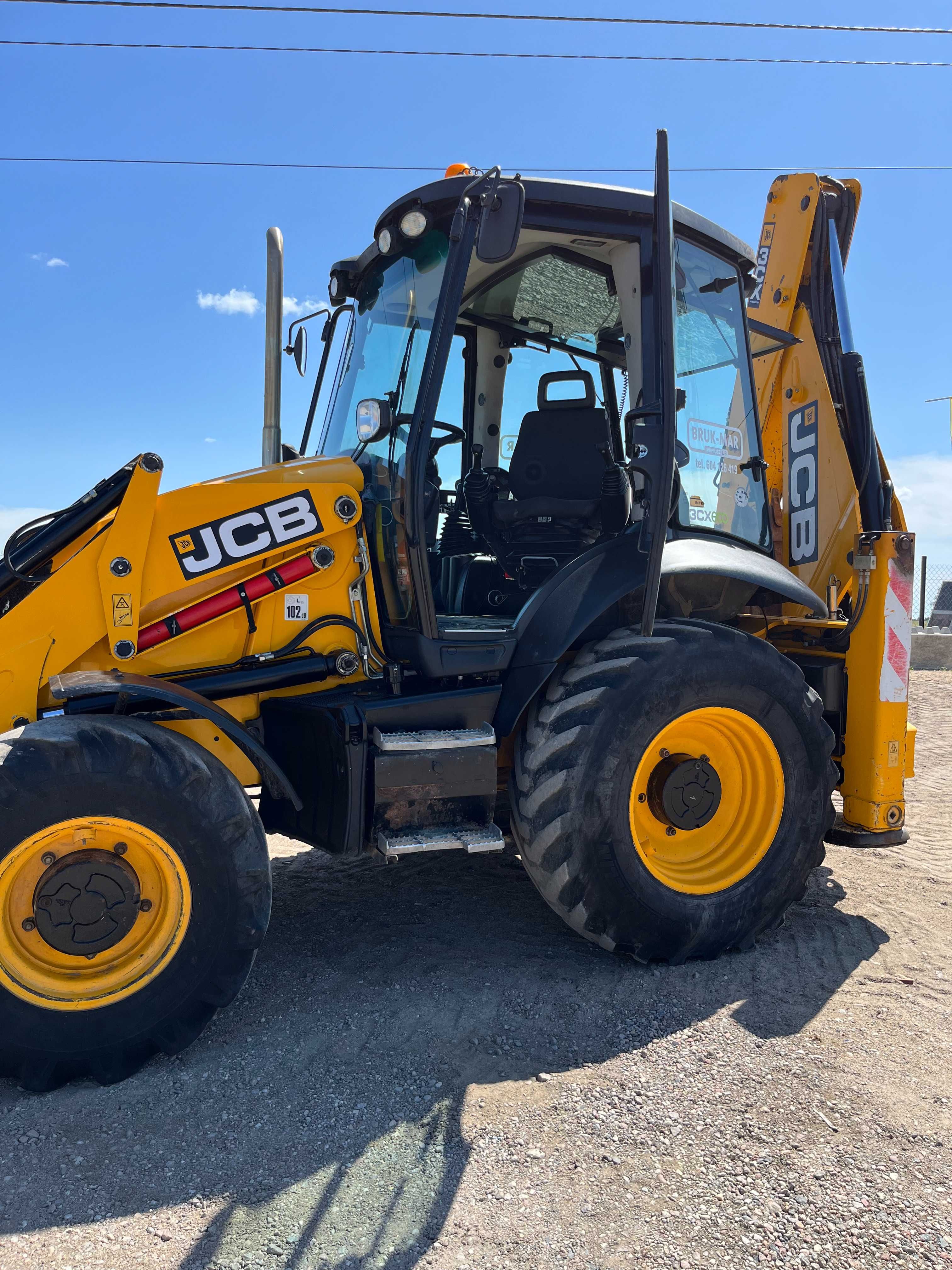 Sprzedam koparko-ładowarkę JCB 3CX – 2018 rok
