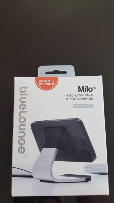 Milo bluelounge micro-suction stand for your smartphone