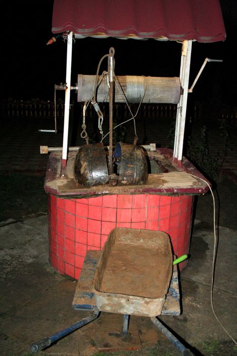 Чистка колодцев. Грейфер. Ковш.