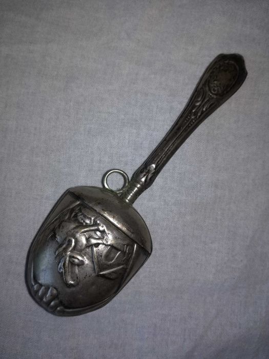 Guizo e copo para bébé