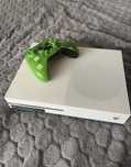 Konsola xbox one z padem