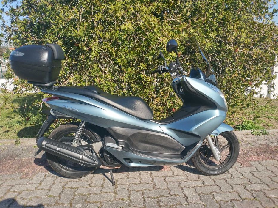 Honda PCX - 10/13 - Troco por Carro