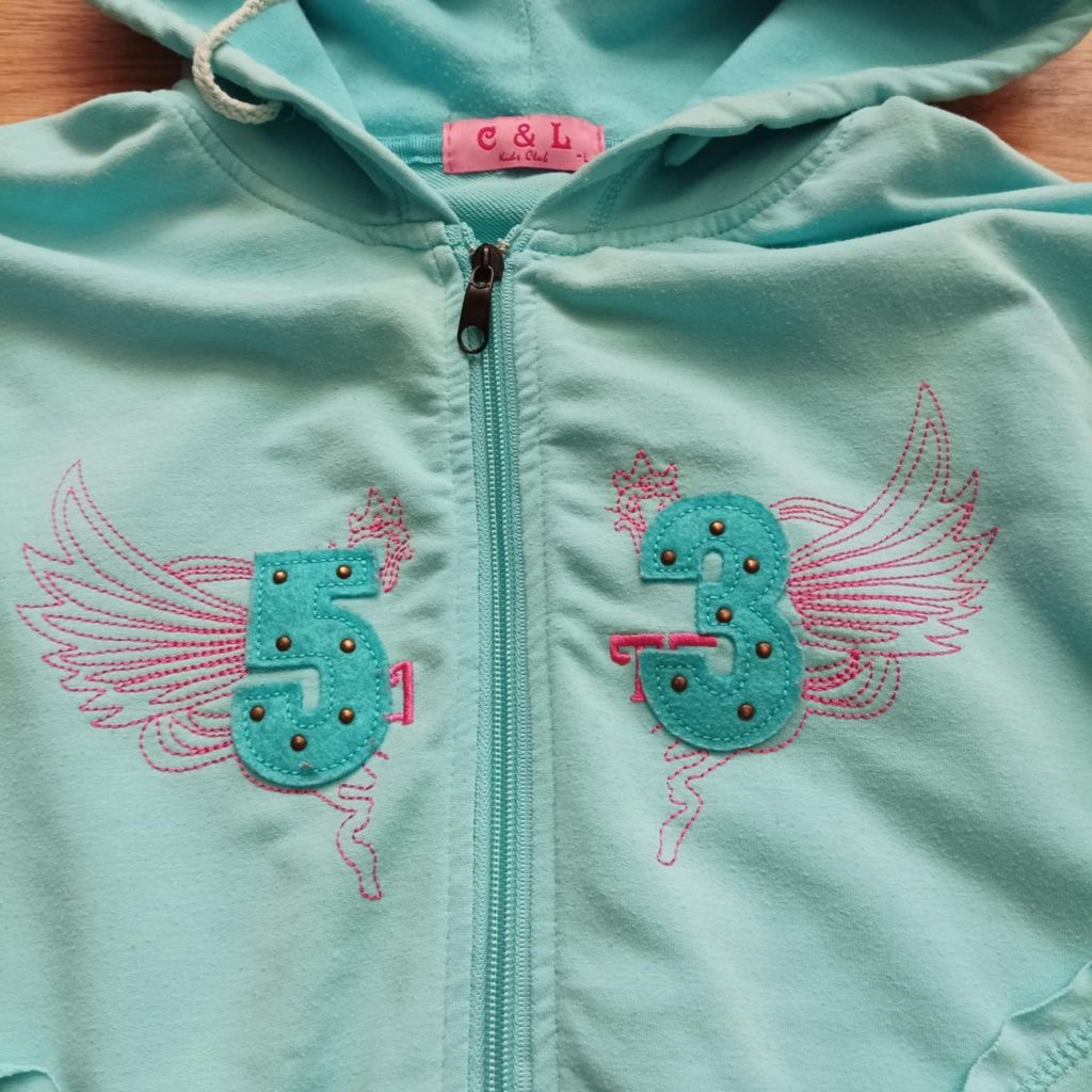 35. Bluza damska z kapturem rozmiar L
