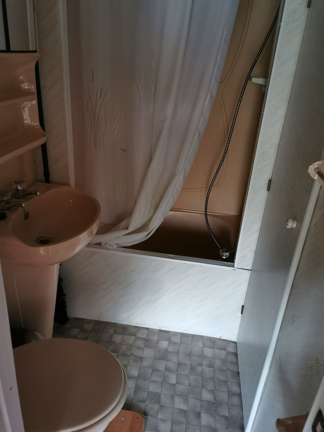 ZWOLNIŁ SIĘ TERMIN OD 15 LIPCA Na Kaszubach domek nad jeziorem
