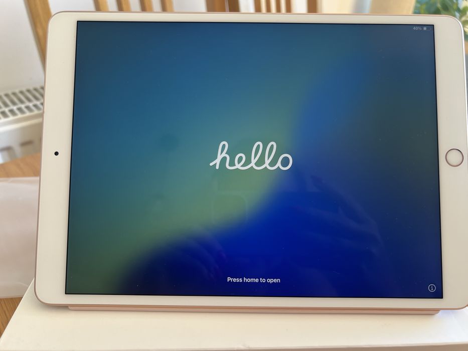 Tablet APPLE iPad Air 10.5 (2019) 64GB Wi-Fi Złoty MUUL2FD/A