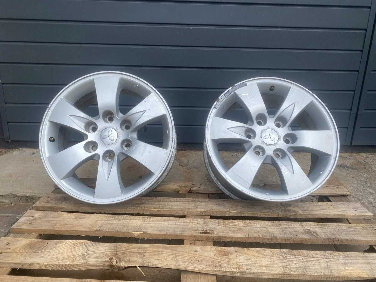 Диски R17 Mitsubishi R-17 J-7  ET38, 6×139.7, DIA: 67.1 б/у 2 шт залиш