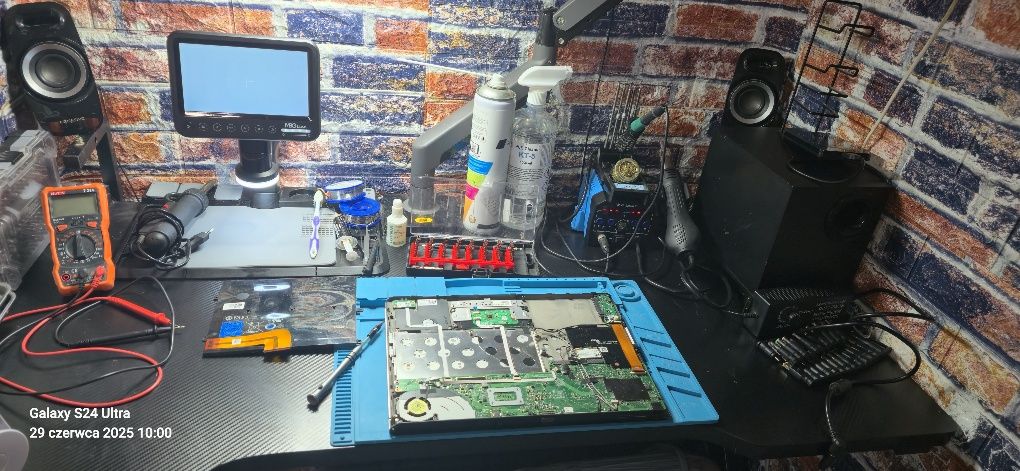 Naprawa komputerów Laptopy/Serwis Komputerowy [TANIO i SZYBKO!]