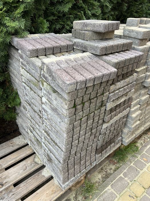 Palisada, obrzeża brukowe z demontażu