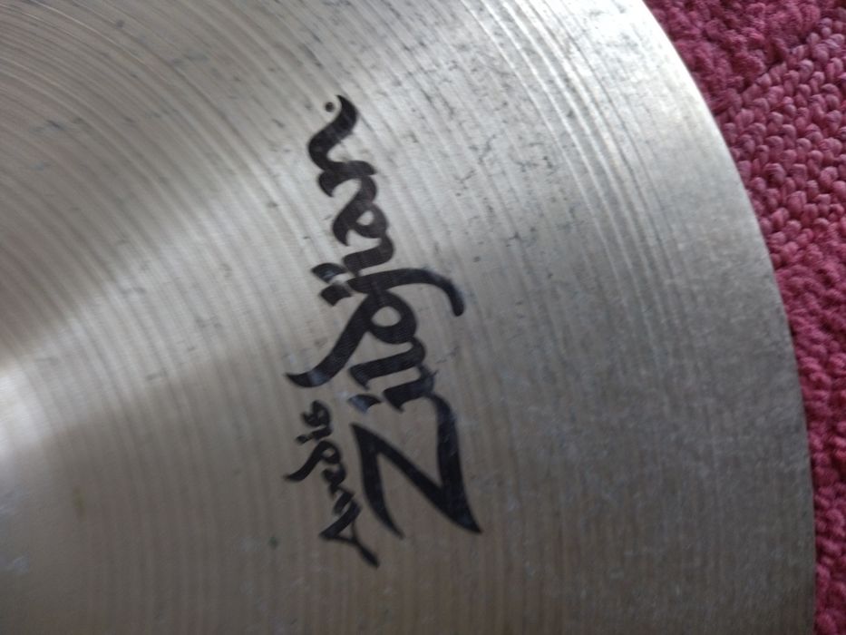 Prato zildjian Avedis thin Crash 14''