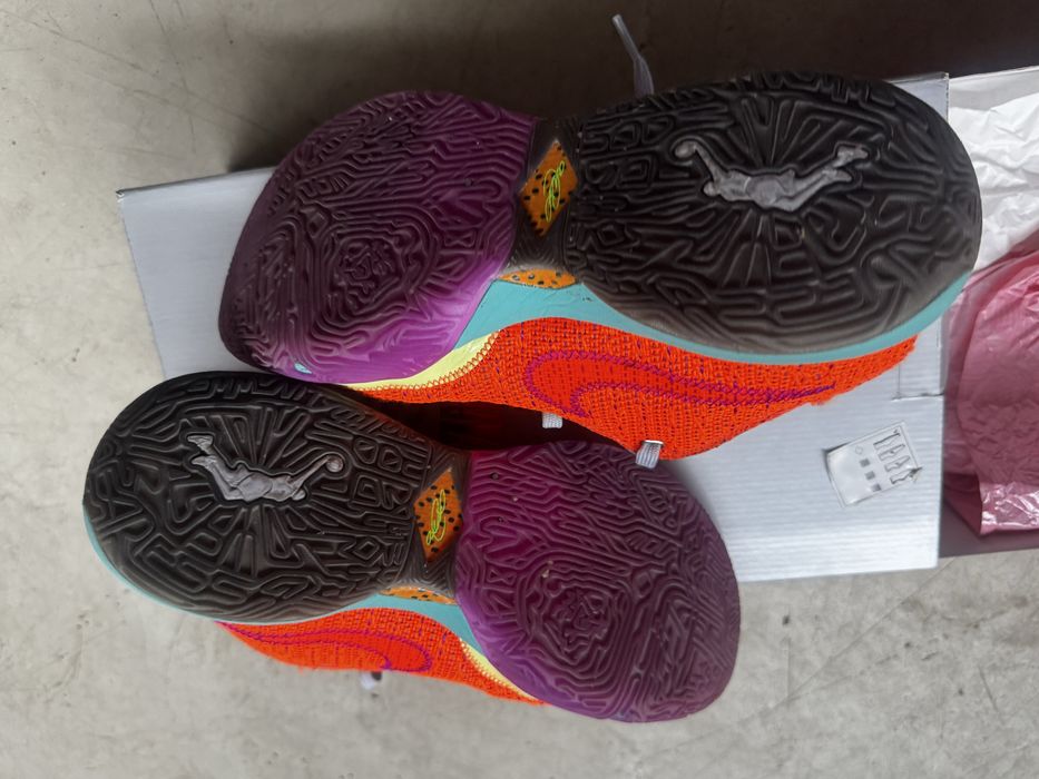 Nike Lebron James XX 20