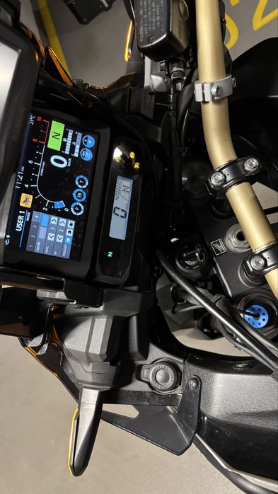 Africa Twin CRF1100 Adv Sport manual z qs z EERA 2020 43kkm Zamiana