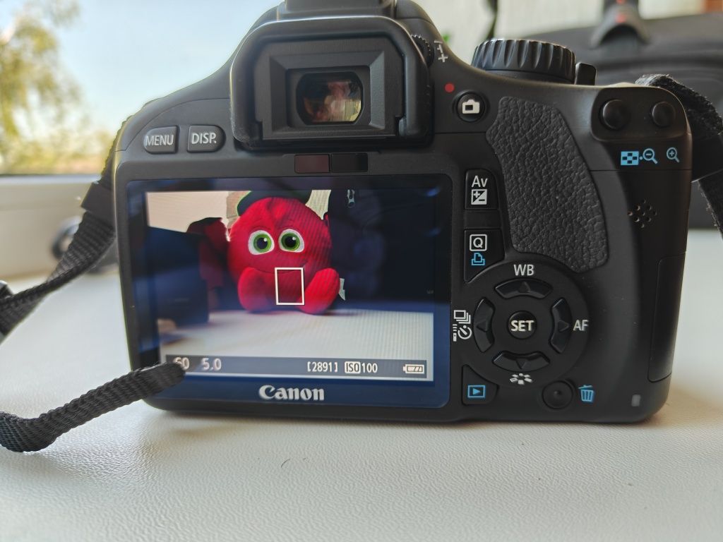 Фотоаппарат Canon eos 550d + efs 18-135mm 3.5-5.6 is