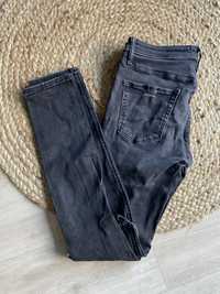 Spodnie jeansy z dziurami przecierane skinny fit Jack & Jones W30L32