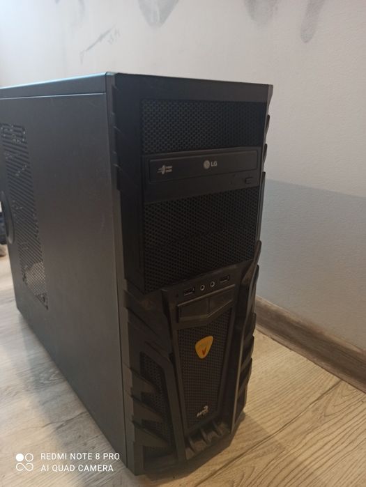 Komputer i7 3770K gtx550 32gb ram i 500 GB HDD
