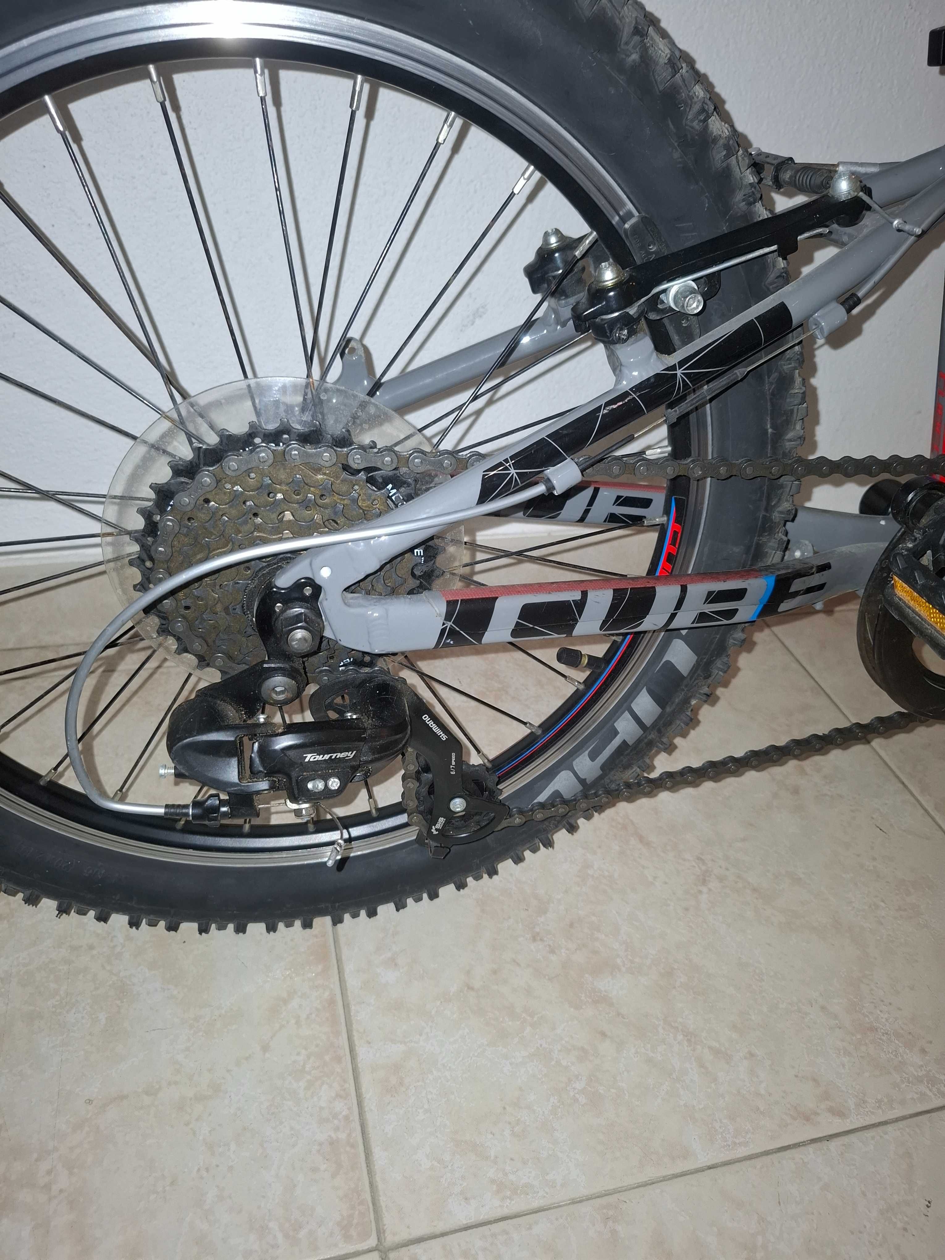 Cube Reaction Roda 20