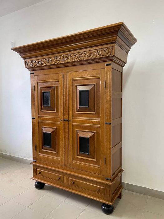 Шафа дубава дерево буфет шкаф 2309