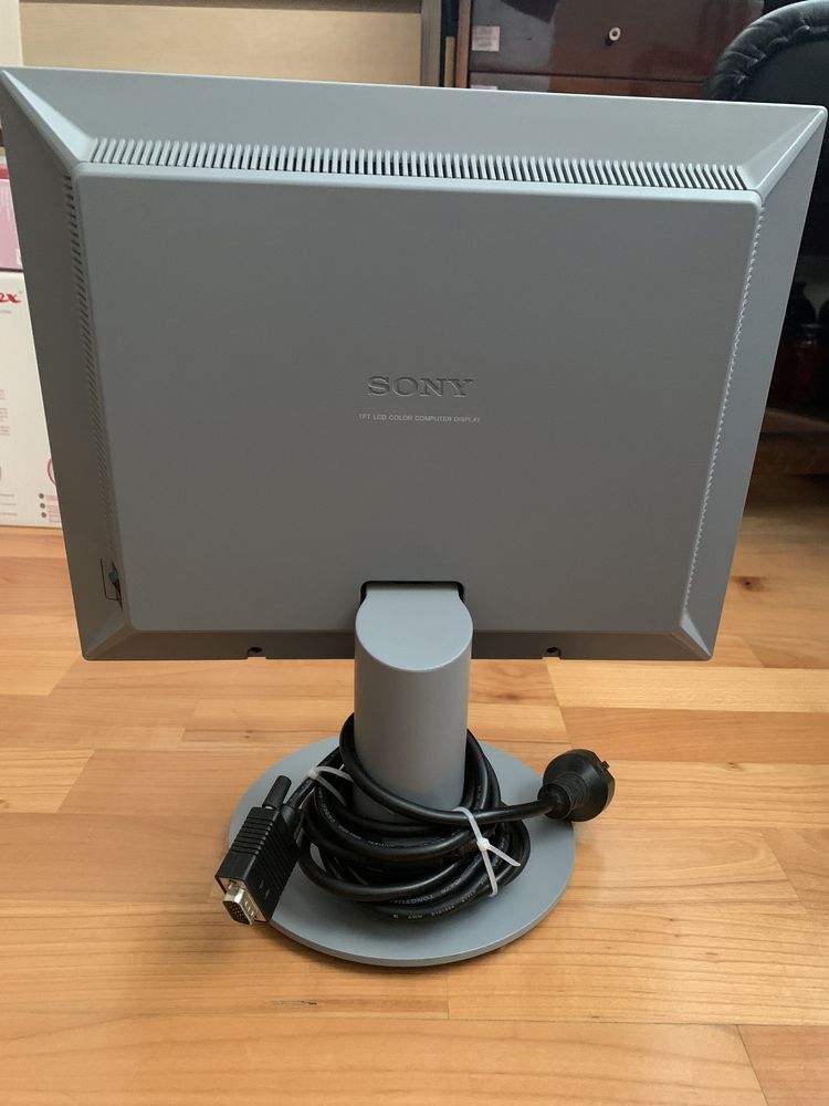 Монитор Sony SDM-S53