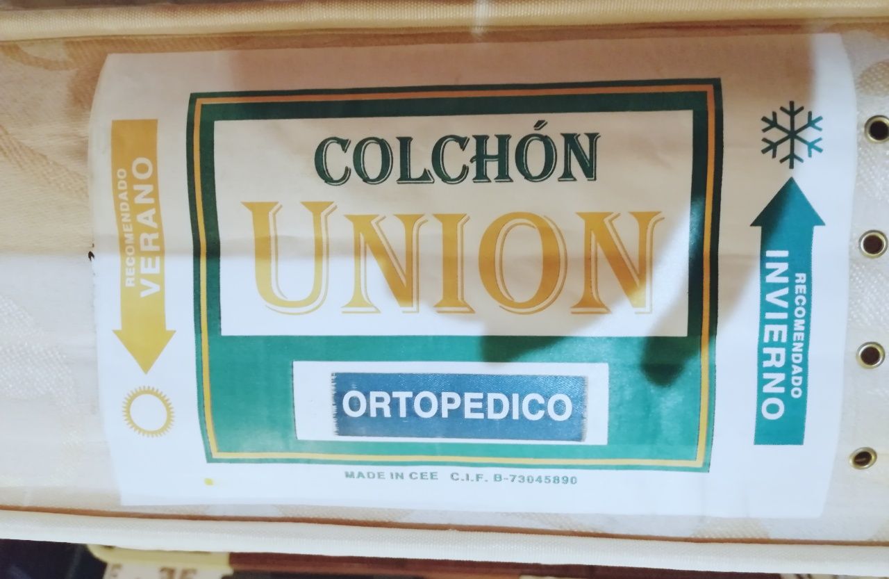 Colchão de casal usado