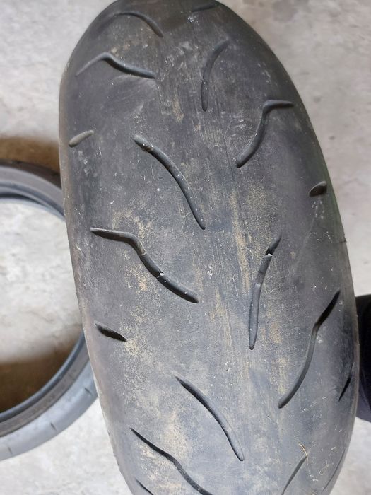 Dwie opony do motocykla ZR 17 Bridgestone +