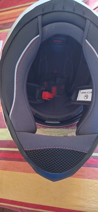 Gari Capacete integral completamente novo