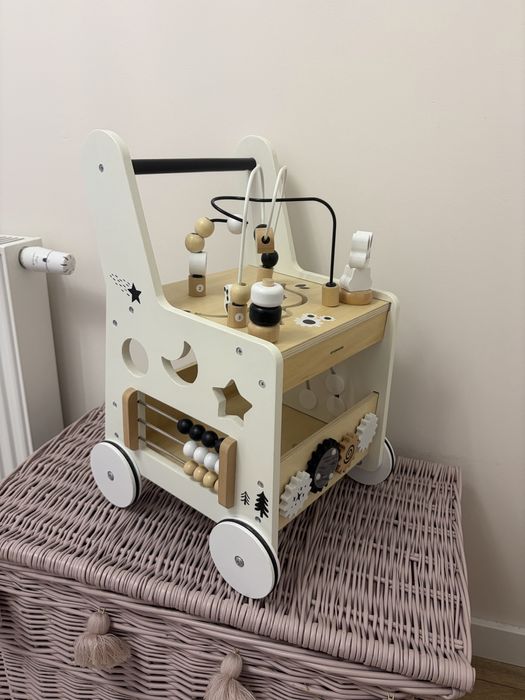 Drewniany pchacz 6w1, chodzik z funkcją stolika edukacyjnego mamabrum