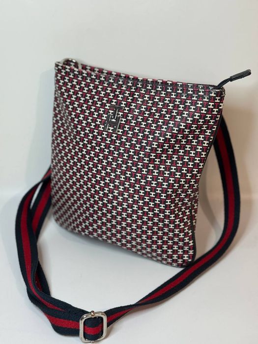 Сумка Tommy Hilfiger
