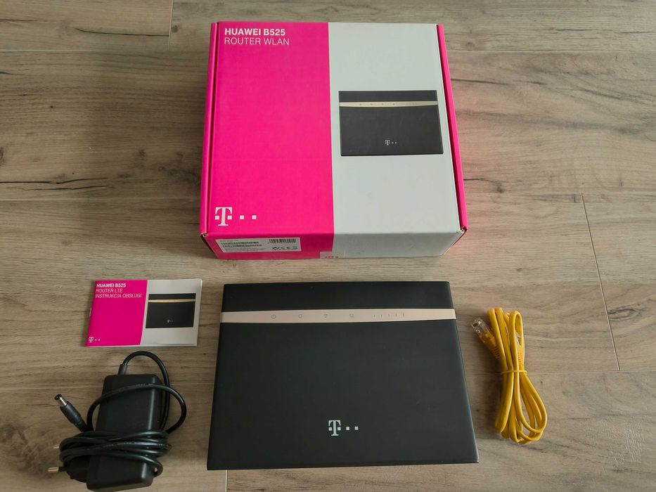 Router Huawei B525 z zasilaczem