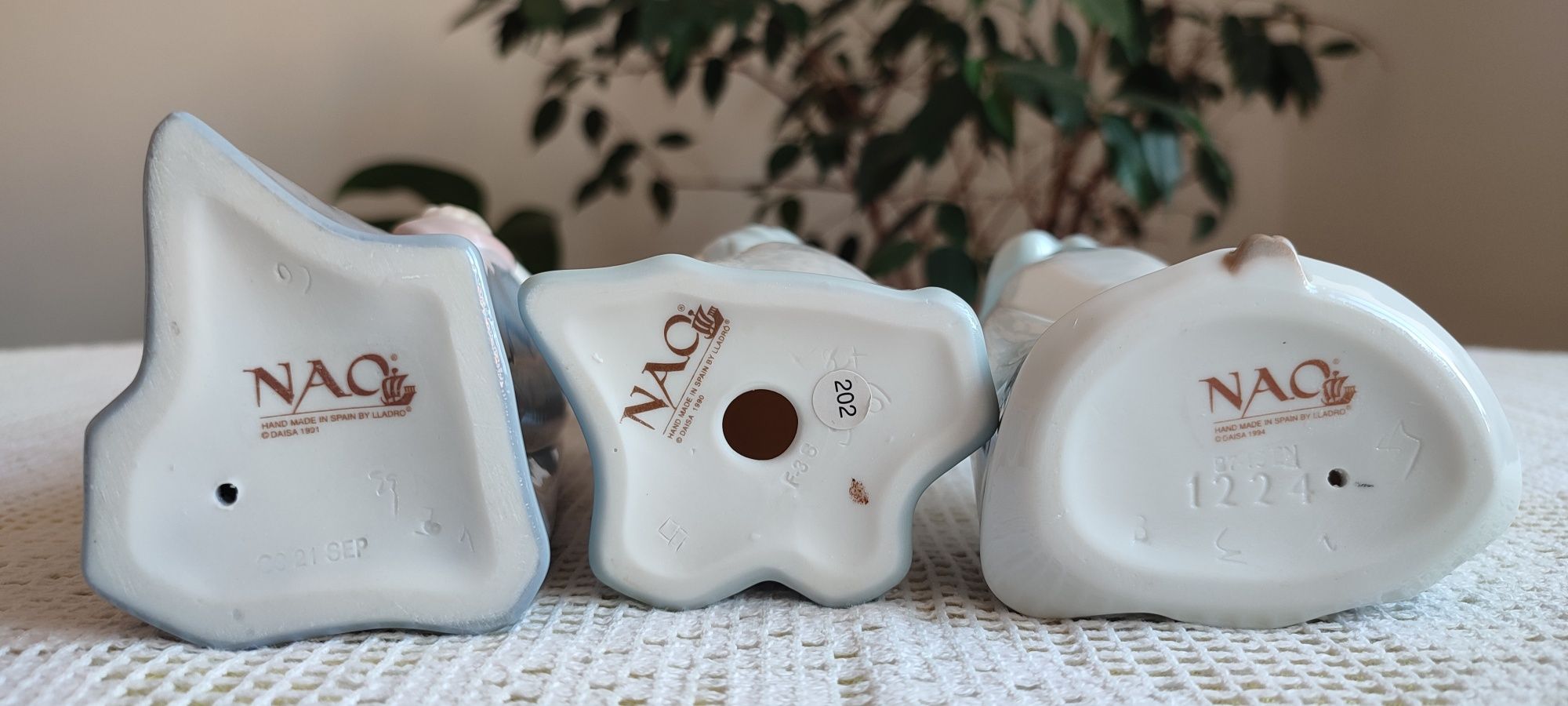 Статуетки колекційні "Дівчатка" NAO by Lladro, Іспанія