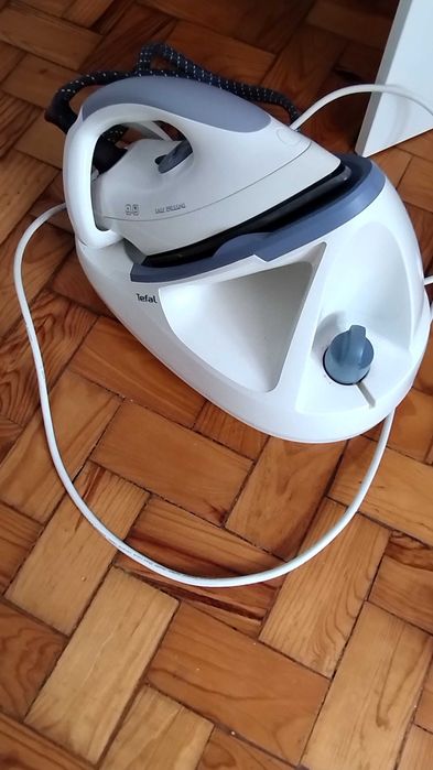 Vendo ferro de passar roupa a vapor excelente qualidade