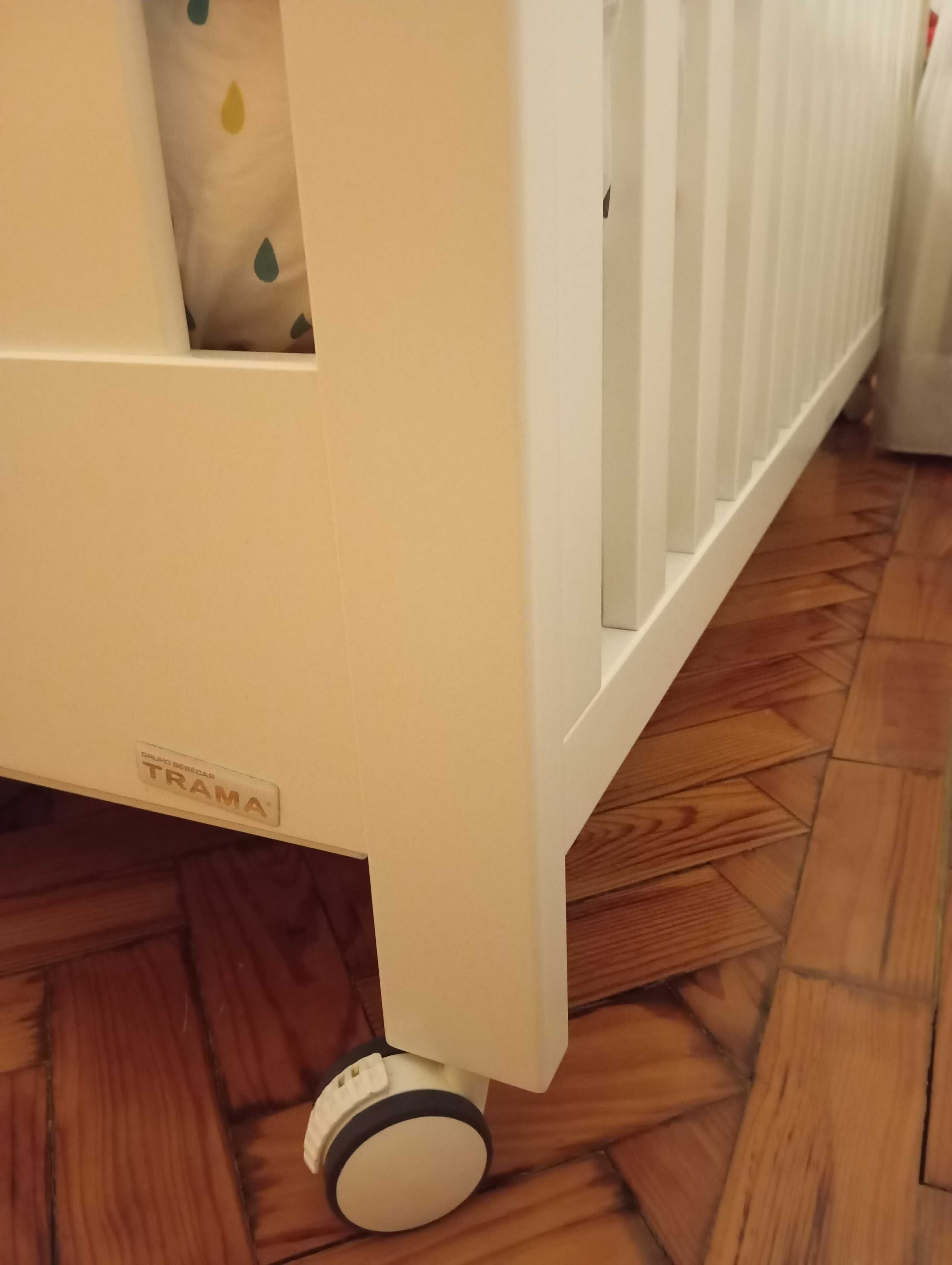 Cama Berço com Gavetão, Grades e Colchão - Marca Trama