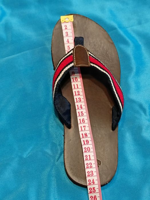 Klapki, japonki Gap, długość wkładki 24 cm, skóra.