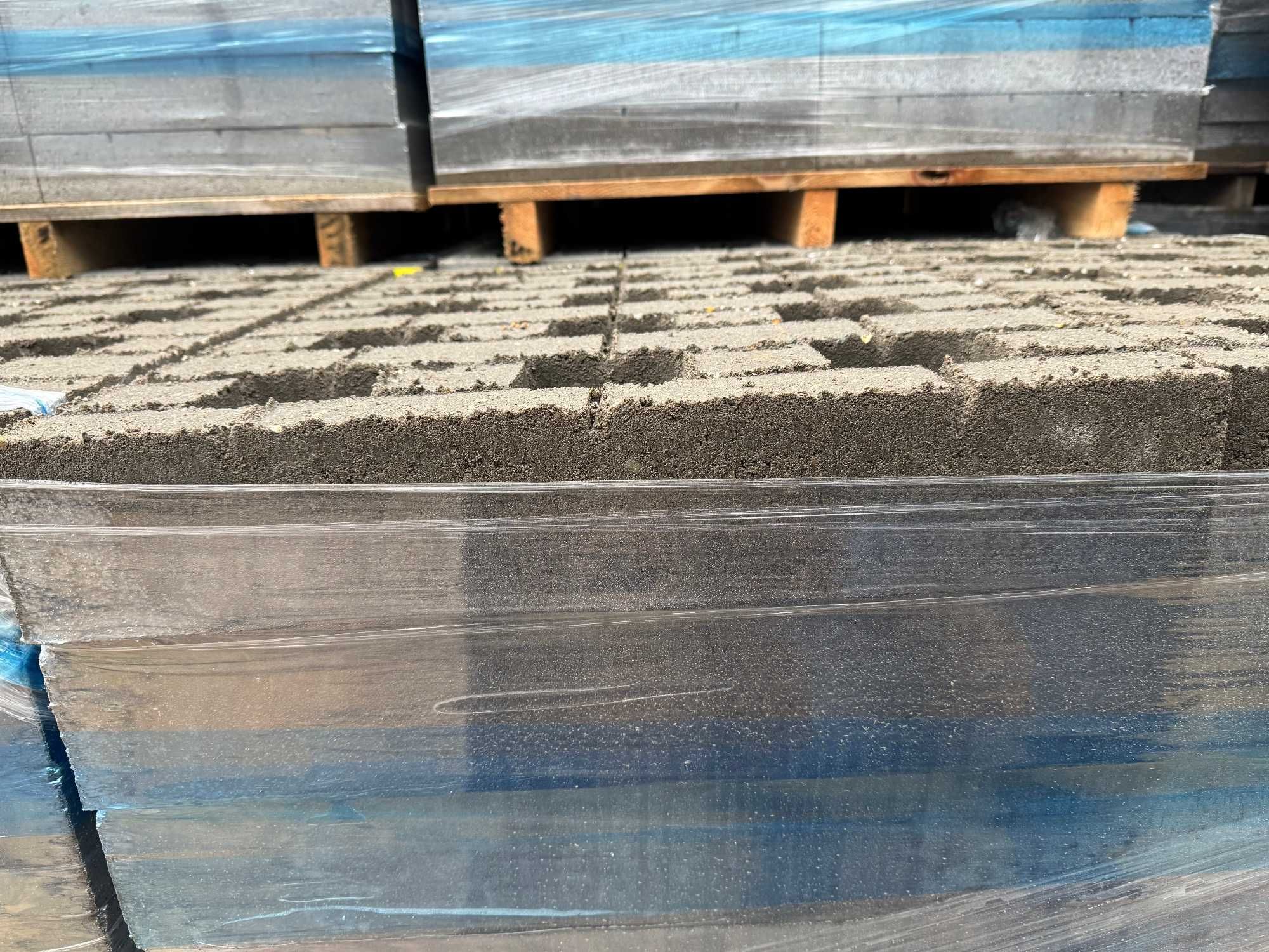 Płyty YOMB 90x60x10 i 175x100x12,5 Zbrojone, Ażurowe, Dostępne, Tanie