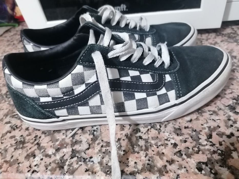 Vans em bons estado