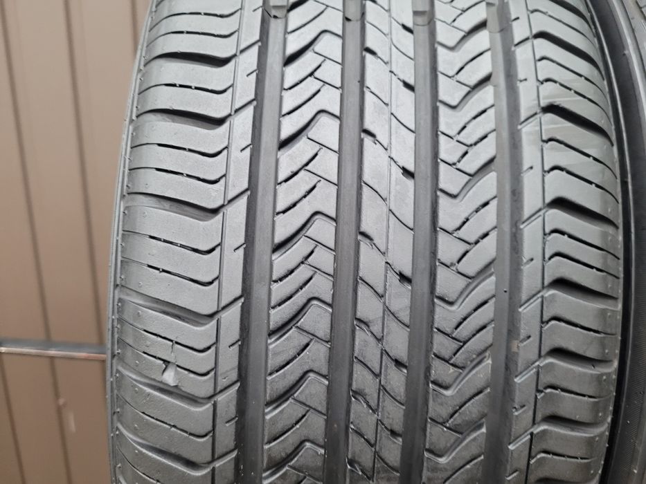 215 55 r17 Maxxis M3 Bravo HP