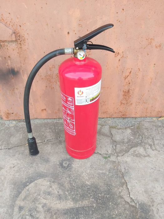 Продаю вогнегасник вживанний