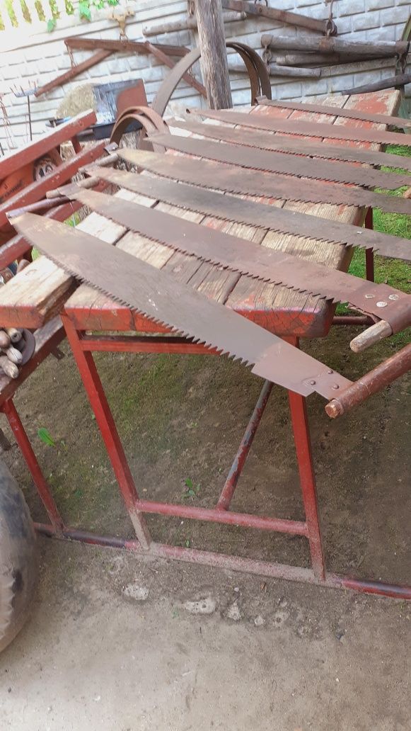 Stare Piły od Sìę do się z prl jako ozdoba lub dekoracja lub inne